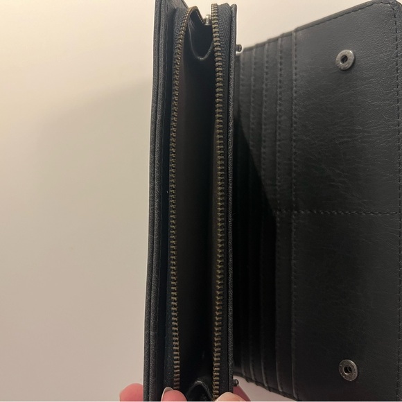Matt & Nat Webber Large Wallet in Black - Picture 4 of 4